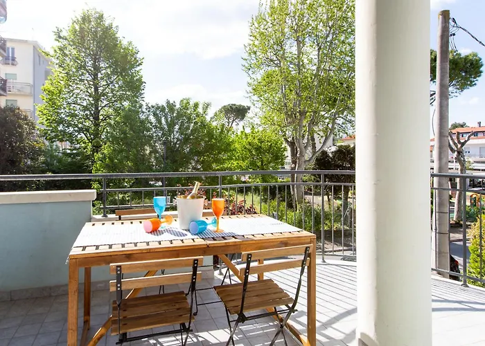 Desi Lägenhet Riccione